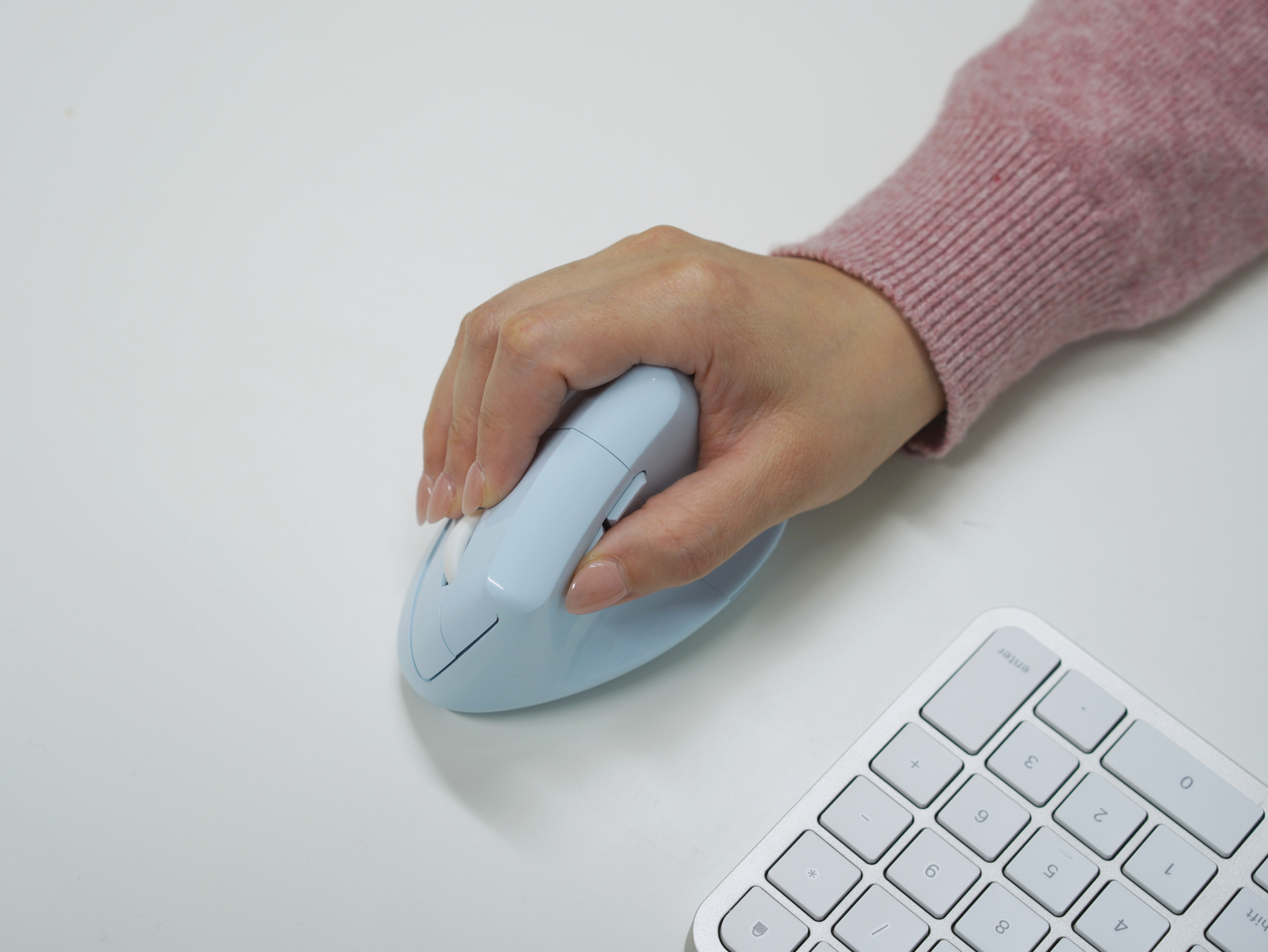 Wireless Vertical Ergonomic Mouse — Bluetooth + 2.4GHz, 4000 DPI, 6 Buttons (Blue)