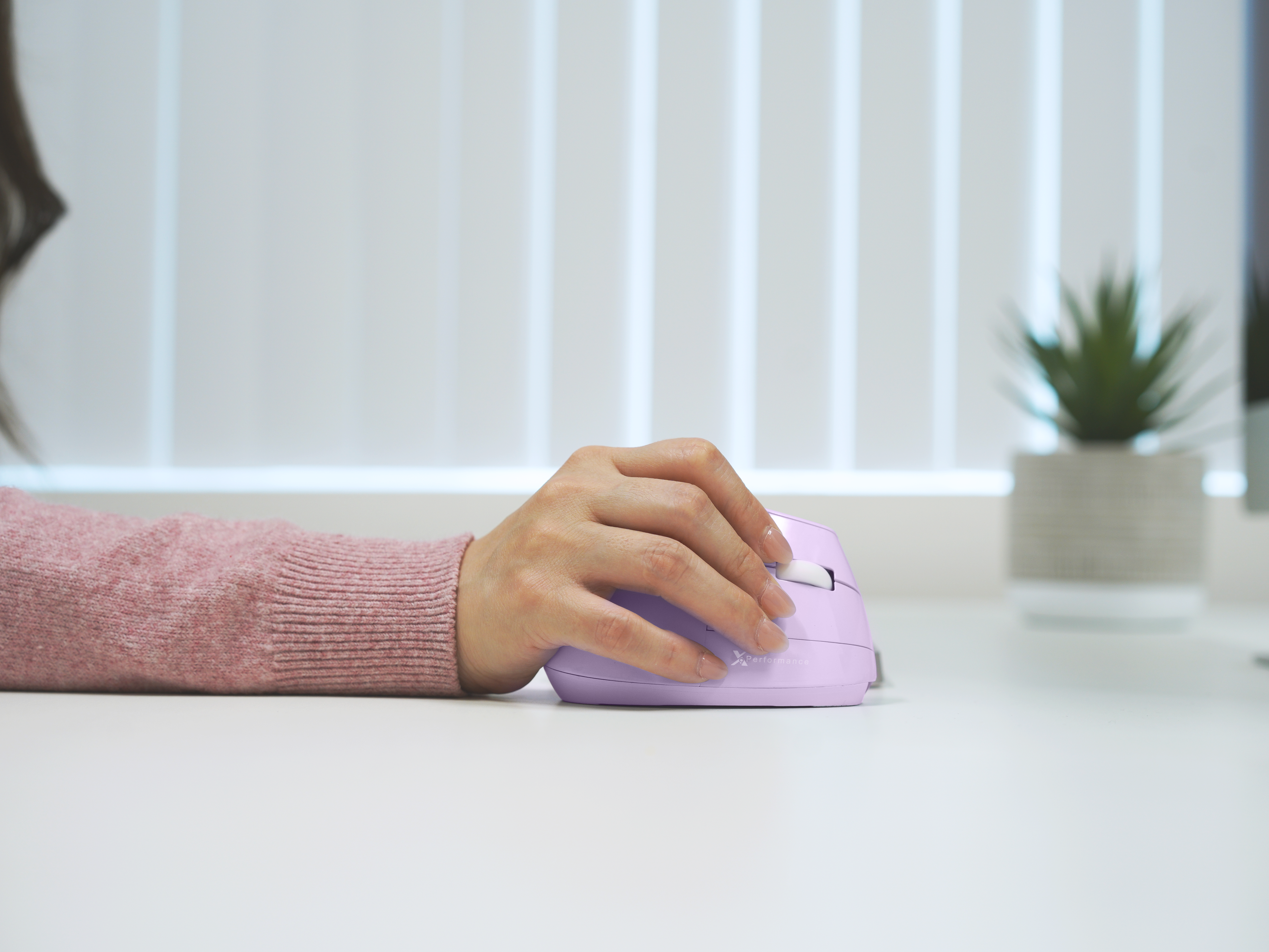 Wireless Vertical Ergonomic Mouse — Bluetooth + 2.4GHz, 4000 DPI, 6 Buttons (Purple)